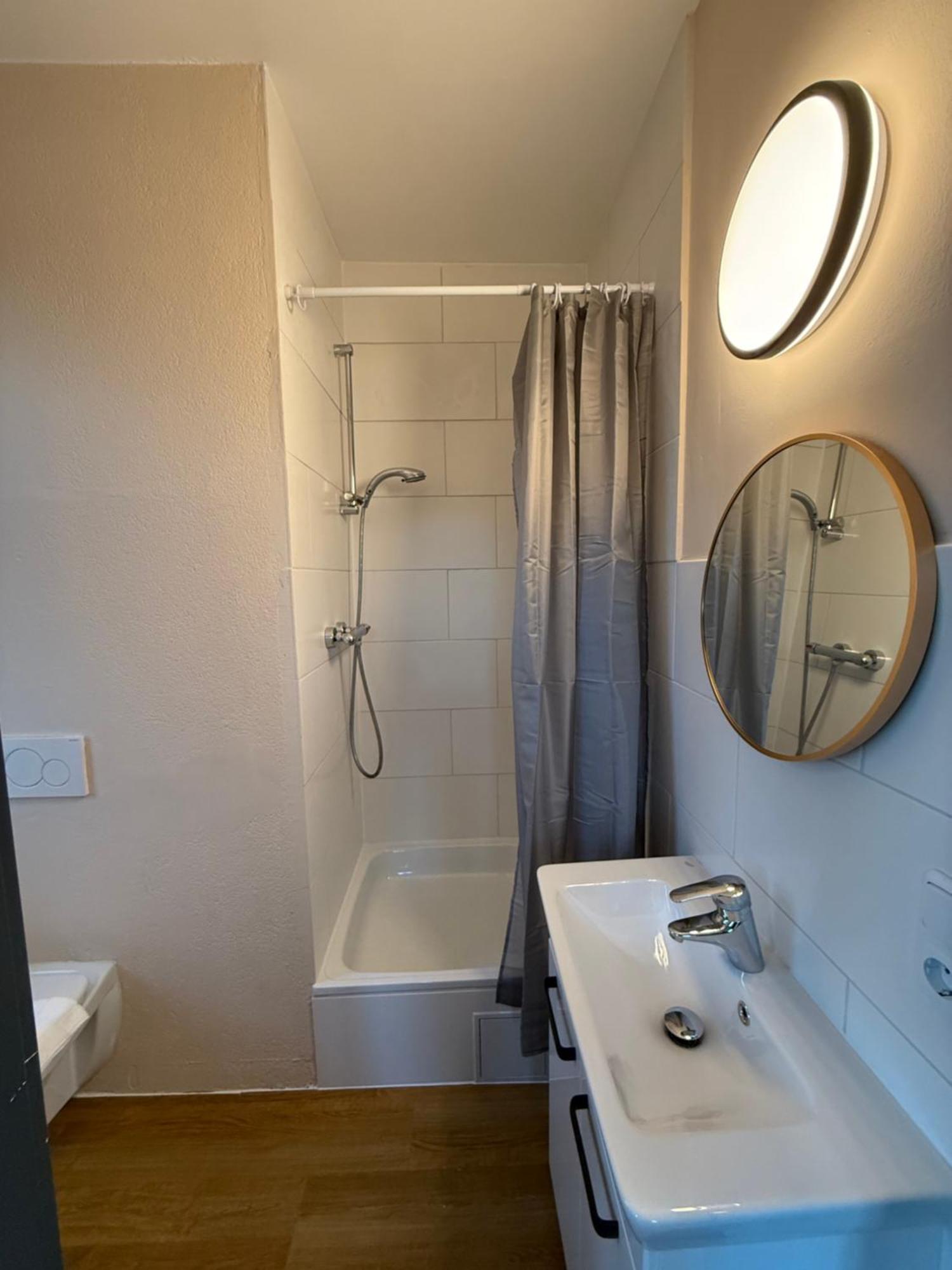 Crown Living Villa Blumenau Studios, Smarttv, Parkplatz Lustenau Kültér fotó
