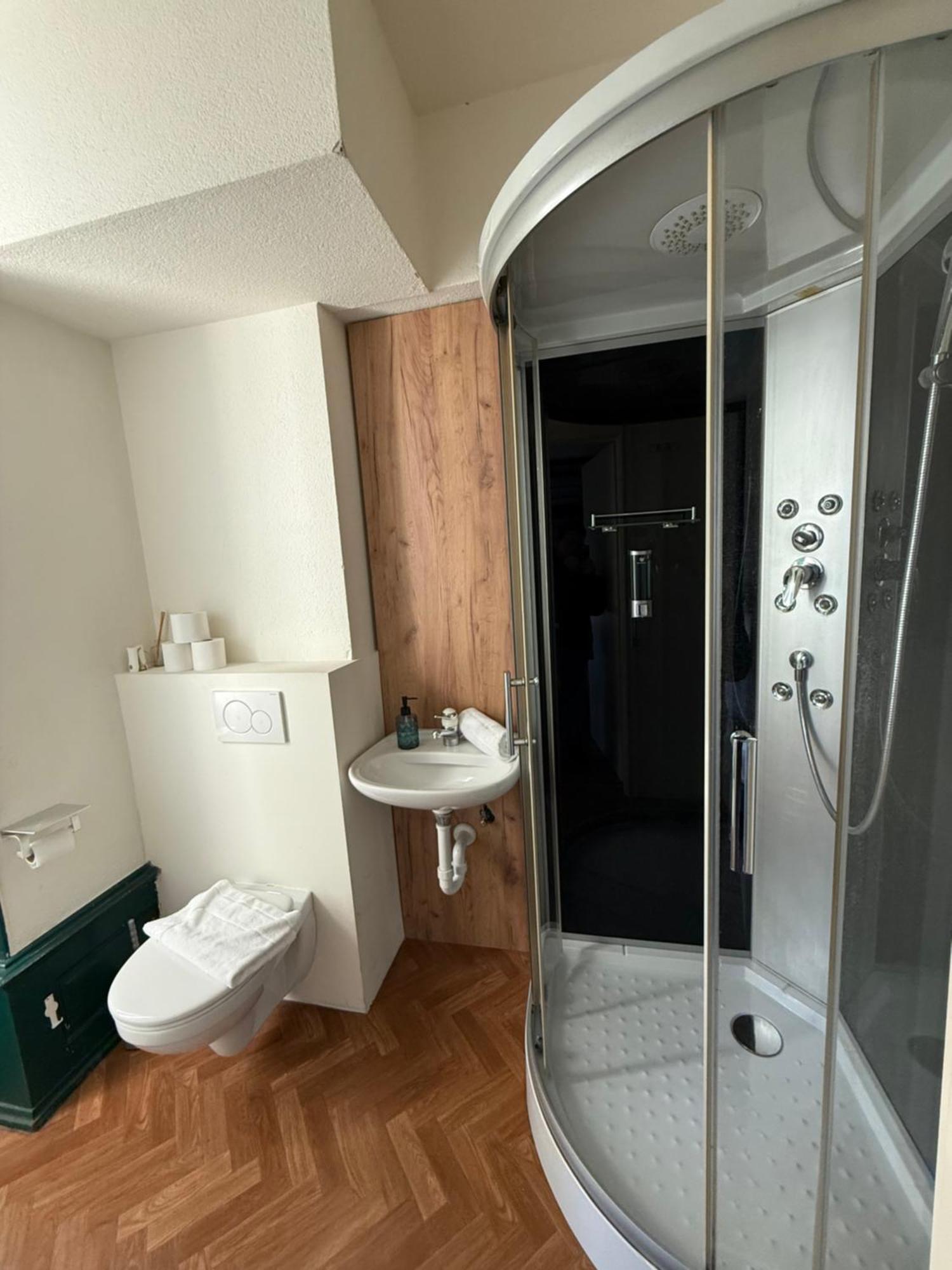 Crown Living Villa Blumenau Studios, Smarttv, Parkplatz Lustenau Kültér fotó