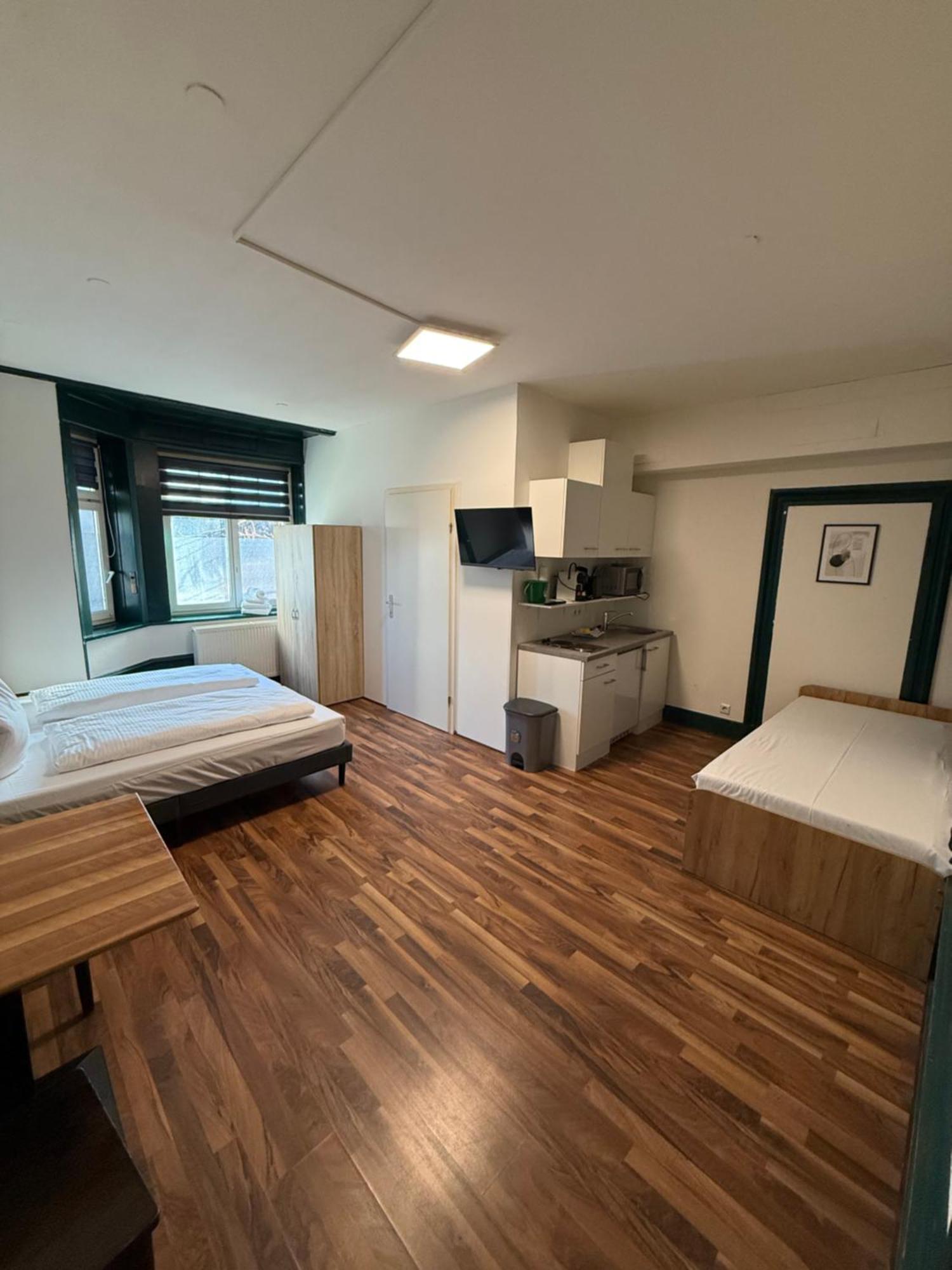 Crown Living Villa Blumenau Studios, Smarttv, Parkplatz Lustenau Kültér fotó