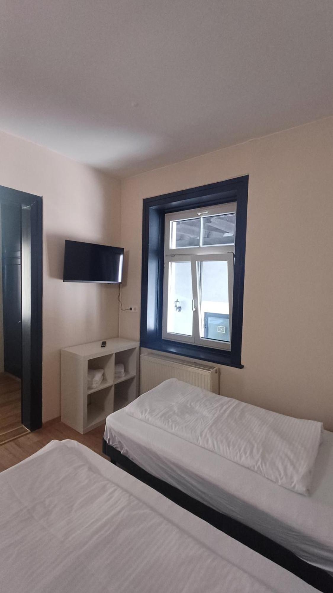 Crown Living Villa Blumenau Studios, Smarttv, Parkplatz Lustenau Szoba fotó